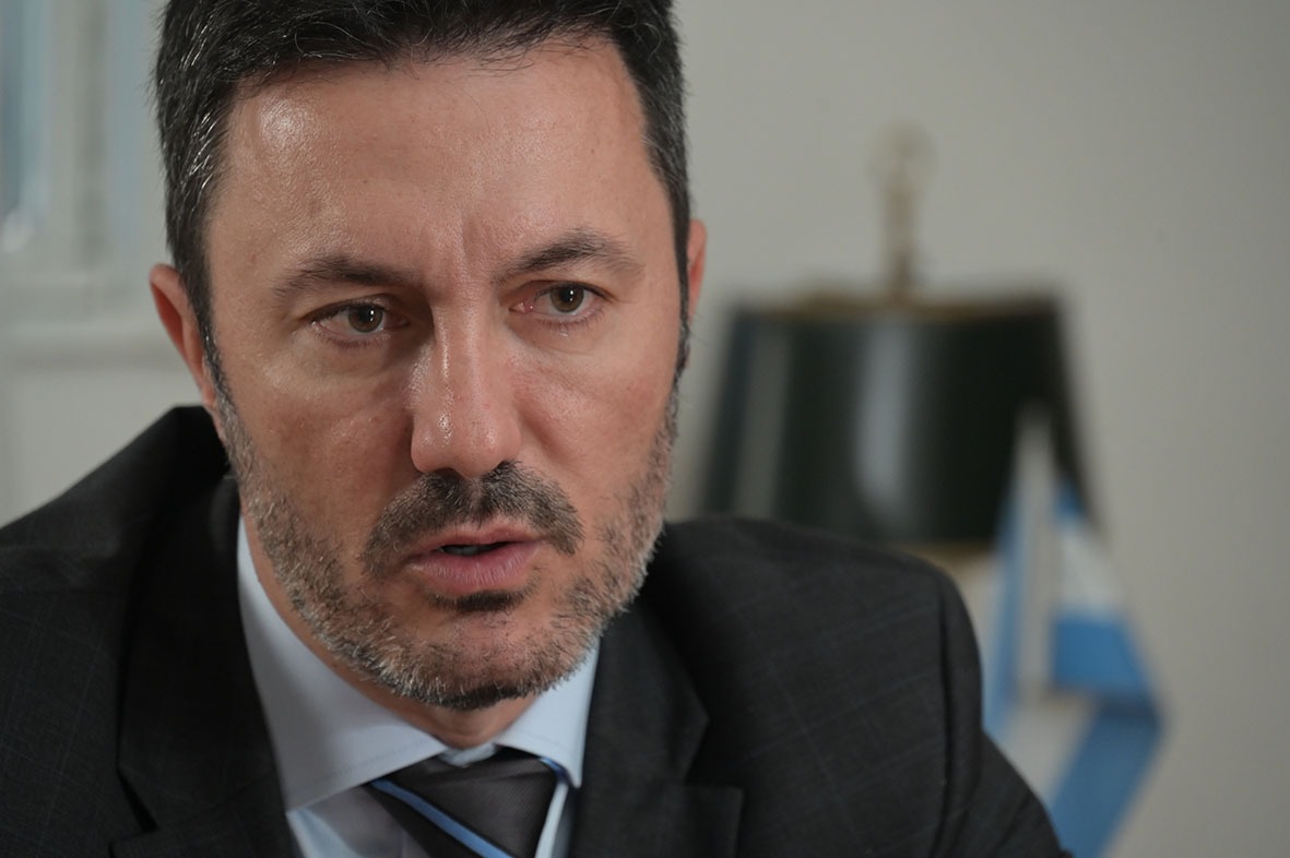 Argentina y Paraguay acuerdan reforzar la cooperación militar en la vigilancia fronteriza