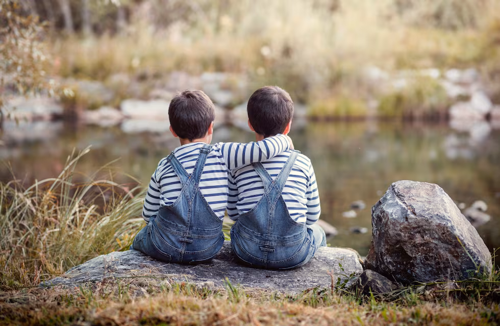 Día de los Hermanos: frases para compartir en esta fecha