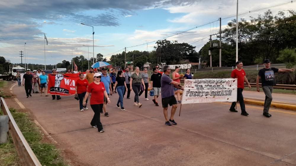 Docentes del MPL continuarán con el acampe y cortes de ruta en Montecarlo