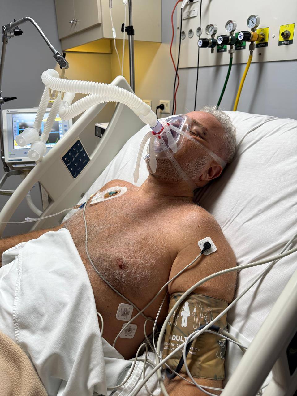 Carlos Lowe tras su accidente: "Estoy vivo gracias a una vecina que me encontró y al Samic de Eldorado"