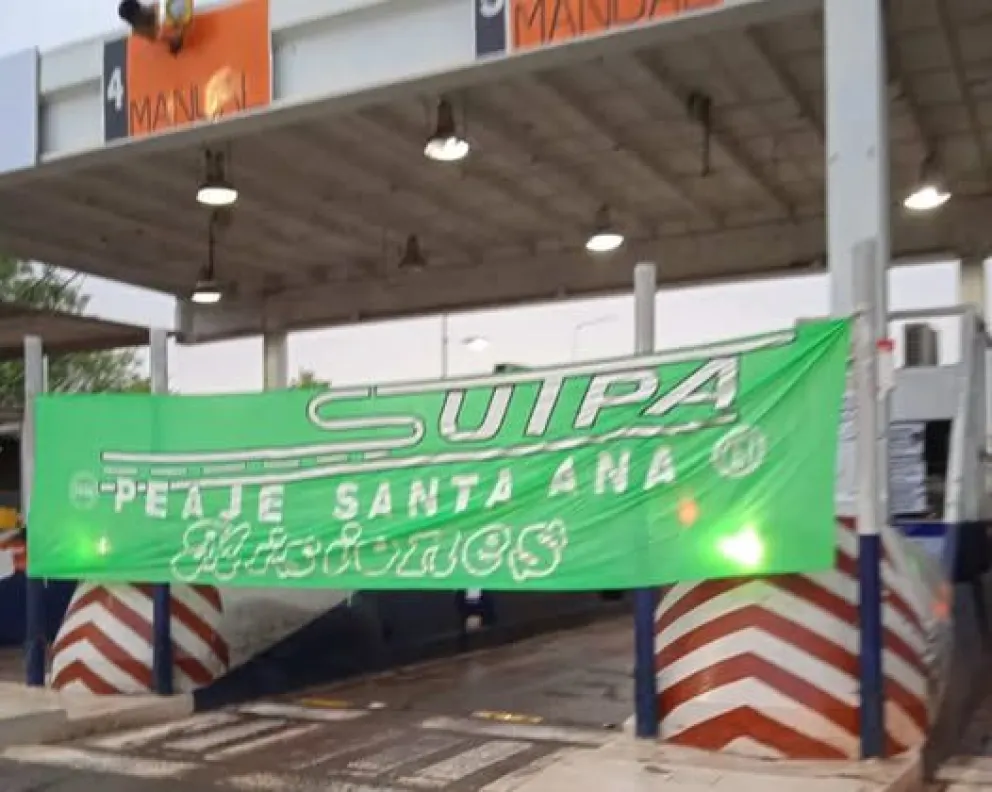 Siguen liberadas las barreras de peaje en Santa Ana y Colonia Victoria por reclamo sindical