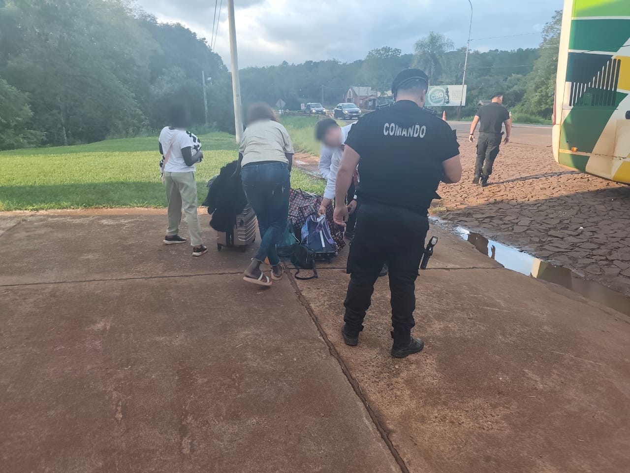 Detuvieron en Misiones a una mujer buscada en Brasil por llevarse ilegalmente a su hija