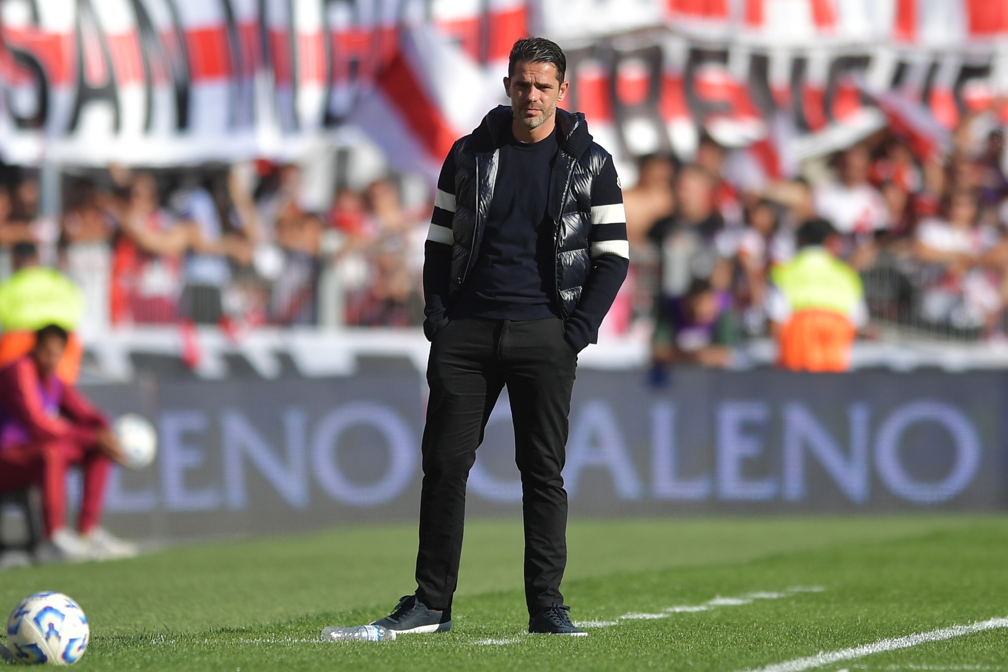 Riquelme echó a Fernando Gago y Boca se quedó sin entrenador tras el Superclásico