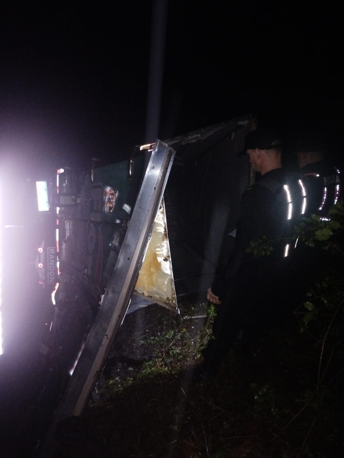 Un camionero perdió la vida tras un despiste en la Ruta Nacional 14