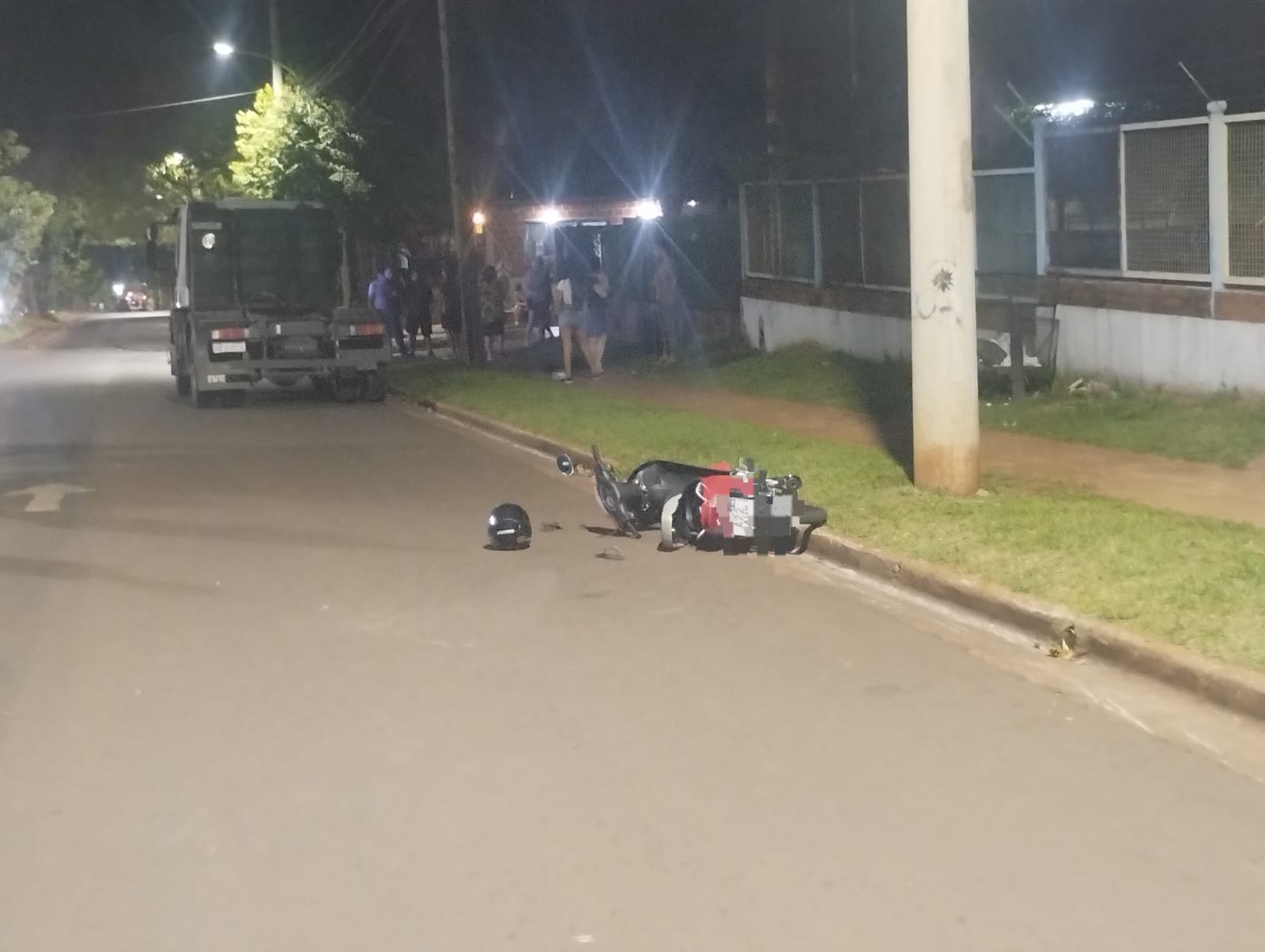 Una motociclista falleció tras chocar contra un camión en Posadas