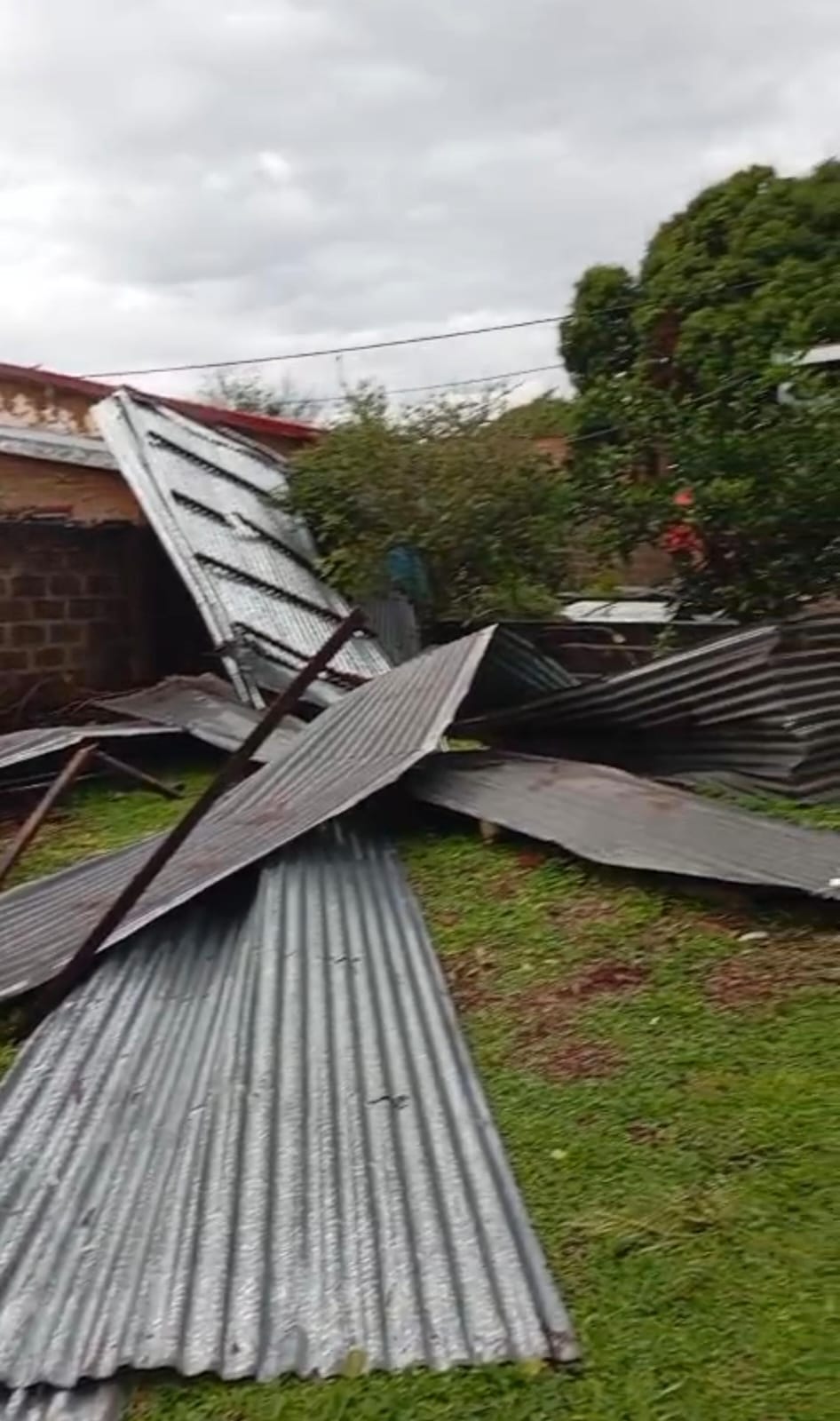 Acción Social asiste a los damnificados por el temporal en Eldorado