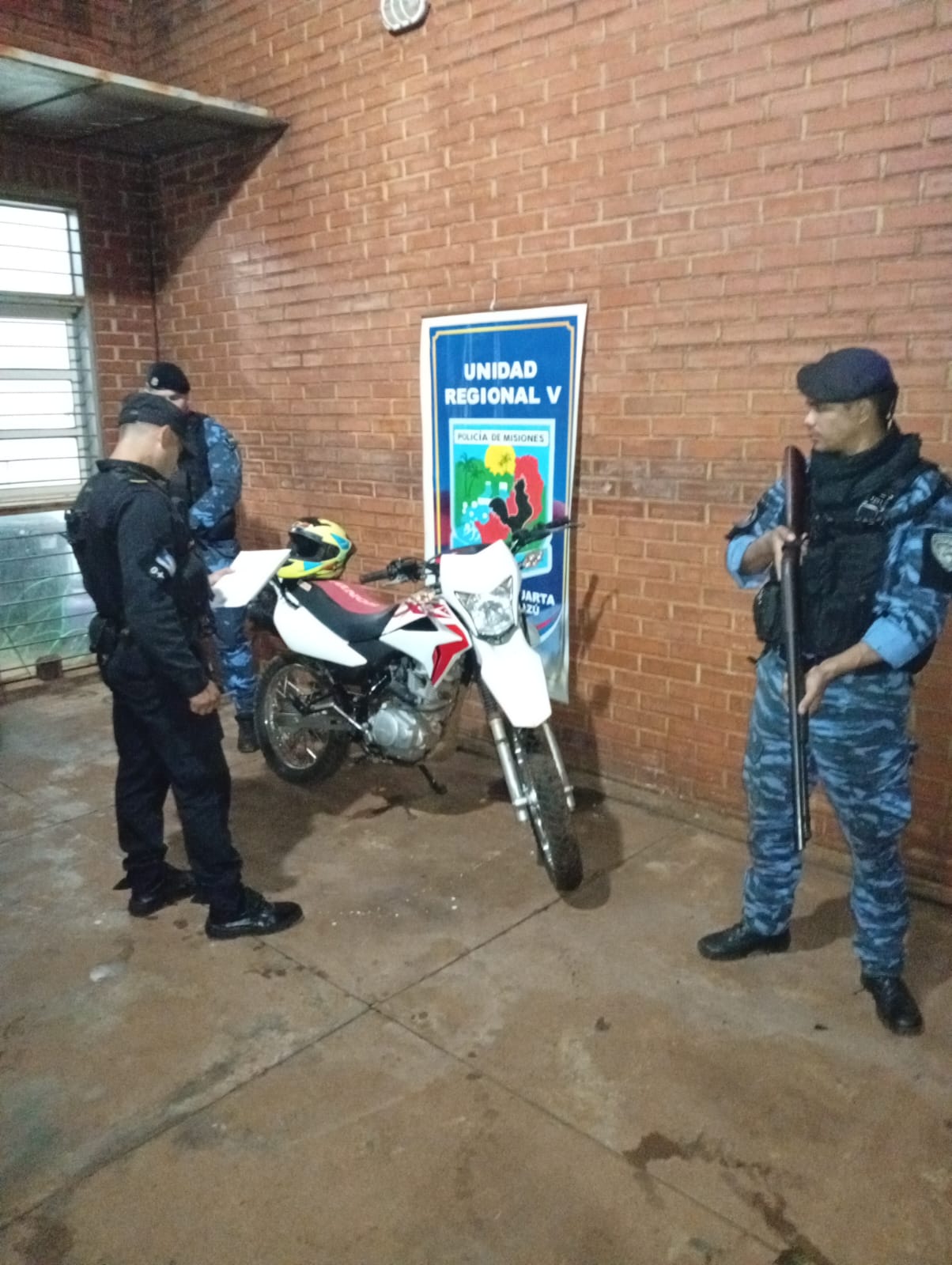 Evitaron que una moto robada en Misiones sea trasladada en canoa a Paraguay