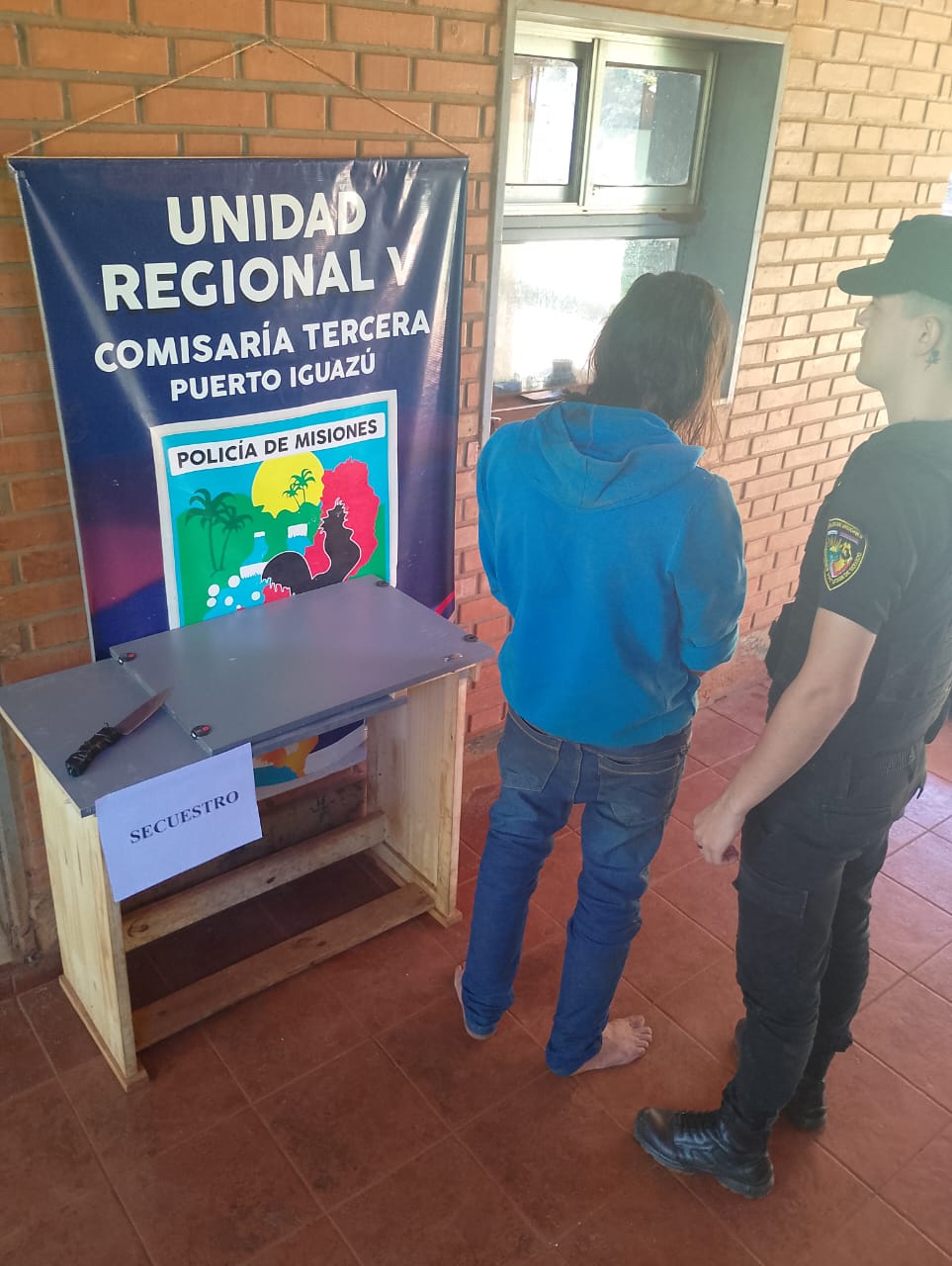 Detuvieron en Iguazú a un hombre que hirió con un cuchillo a un policía
