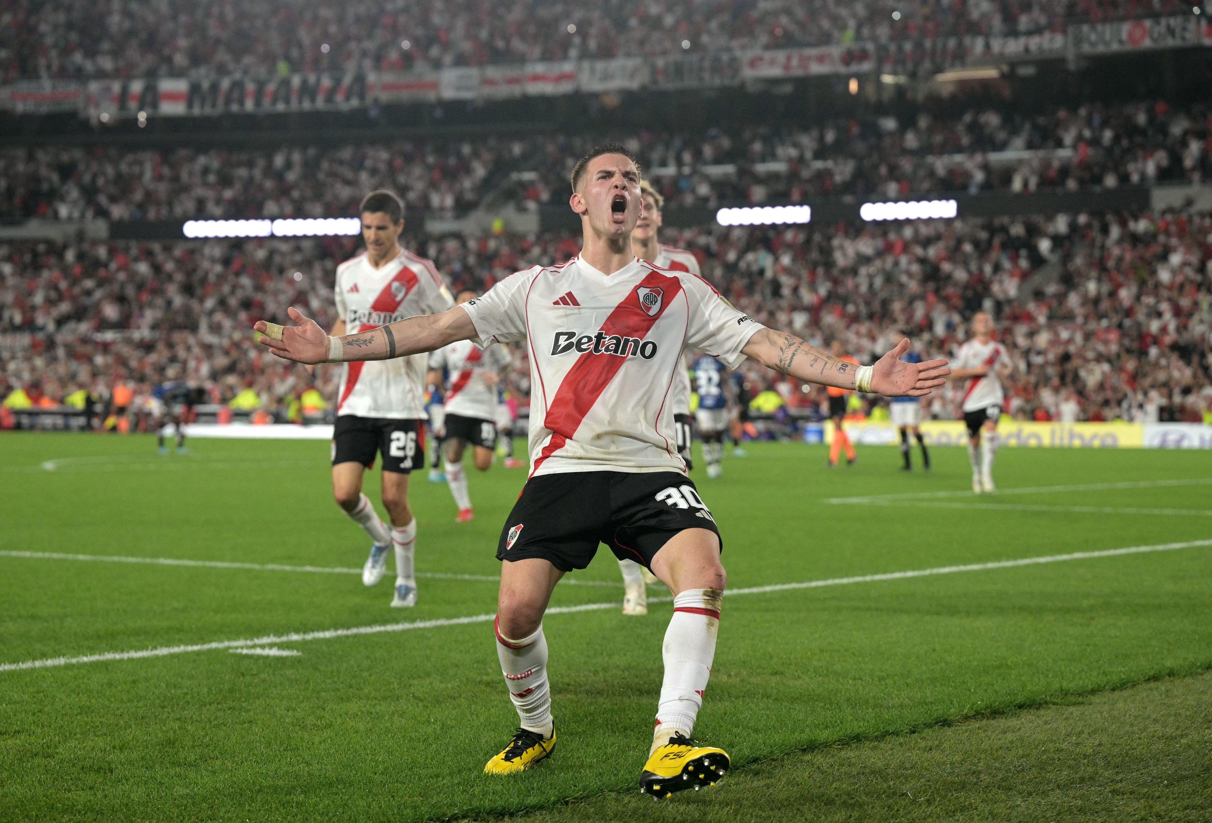 River goleó 6-2 a Independiente del Valle y se clasificó a los octavos de final de la Copa Libertadores