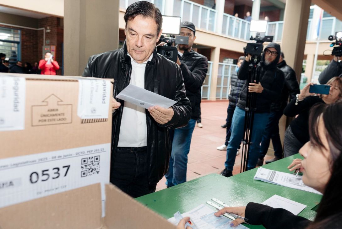 Carlos Rovira emitió su voto en Posadas