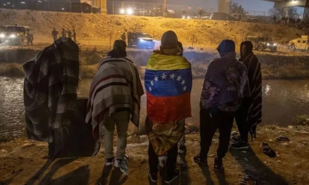 Estados Unidos ya aplica restricciones de ingreso contra ciudadanos migrantes de veinte países