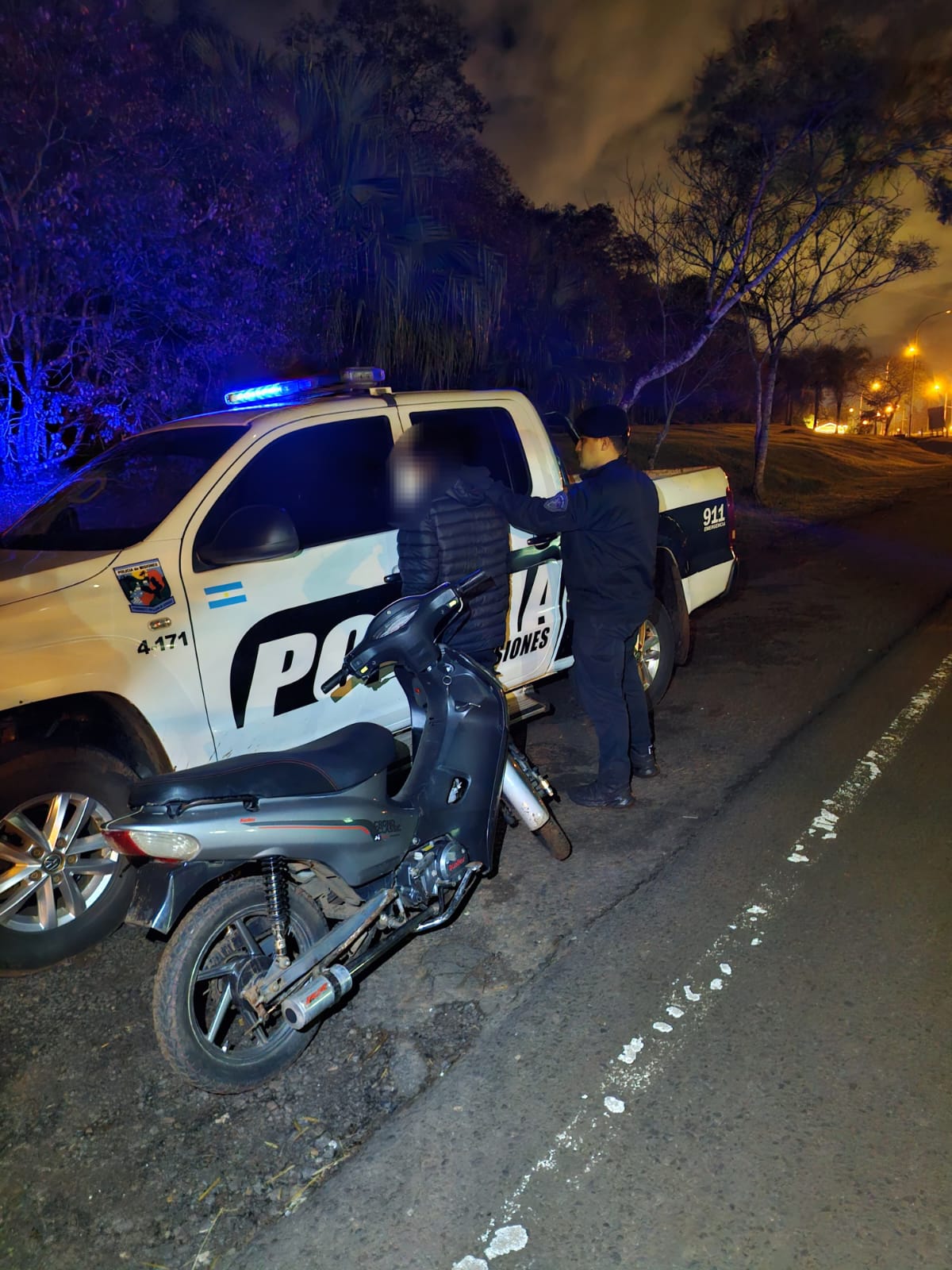 Desarticularon una carrera ilegal de motos en Puerto Iguazú: demoraron a un menor y buscan a los tutores de los implicados