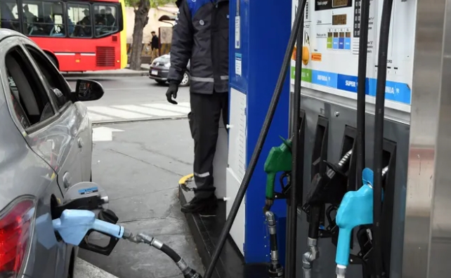 Se viene un nuevo aumento en los combustibles