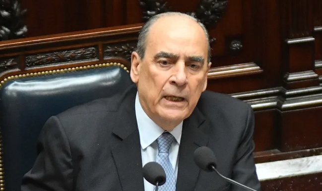 Guillermo Francos regresa al Congreso