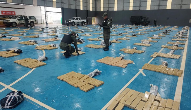 San Vicente: tras una persecución, Gendarmería descubrió un centro de acopio con más de 3 toneladas de marihuana