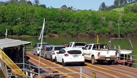 Bajó el caudal del río Uruguay y rehabilitaron el puerto de El Soberbio