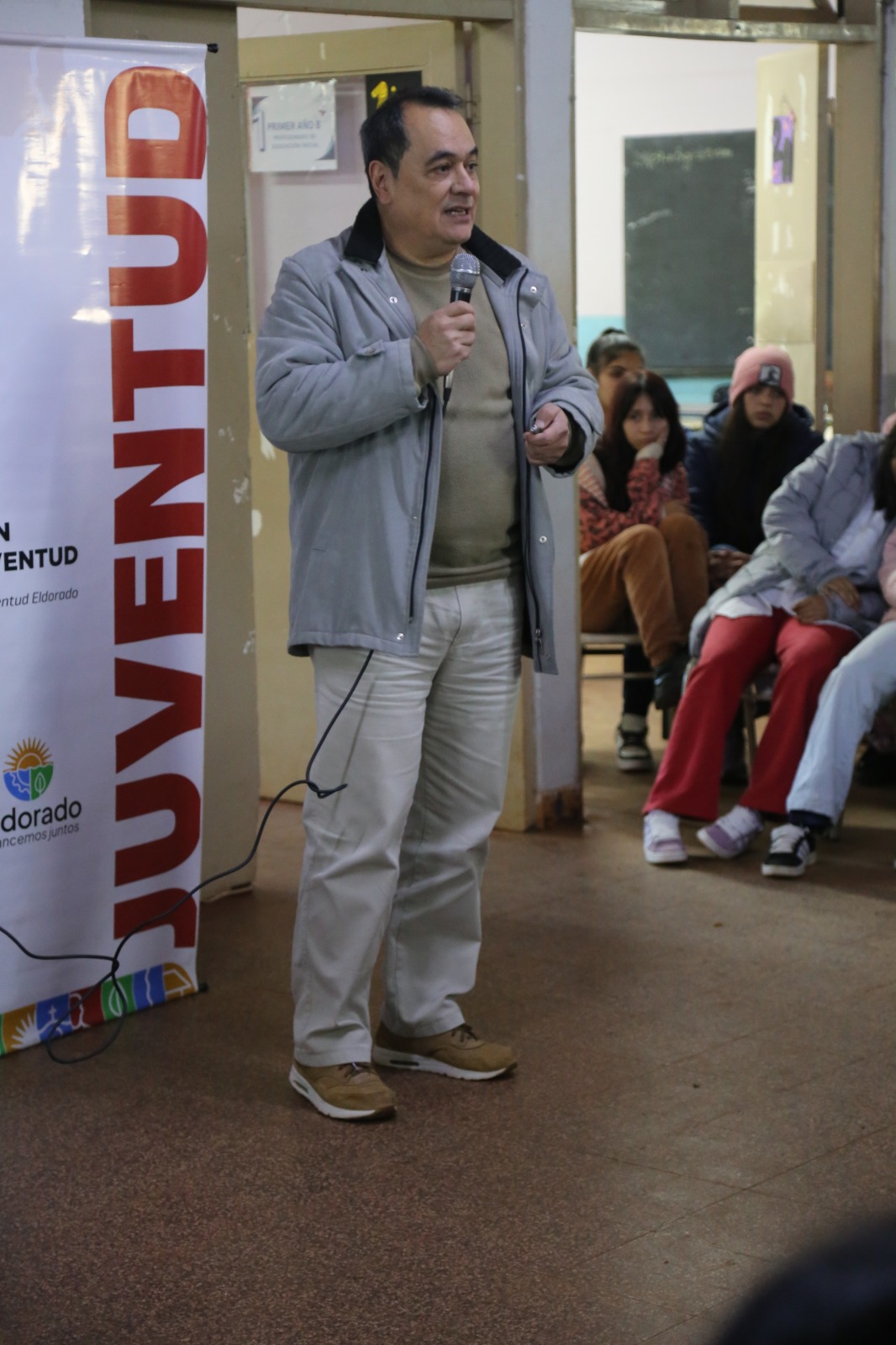Brindaron charlas sobre el cigarrillo electrónico en escuelas de Eldorado