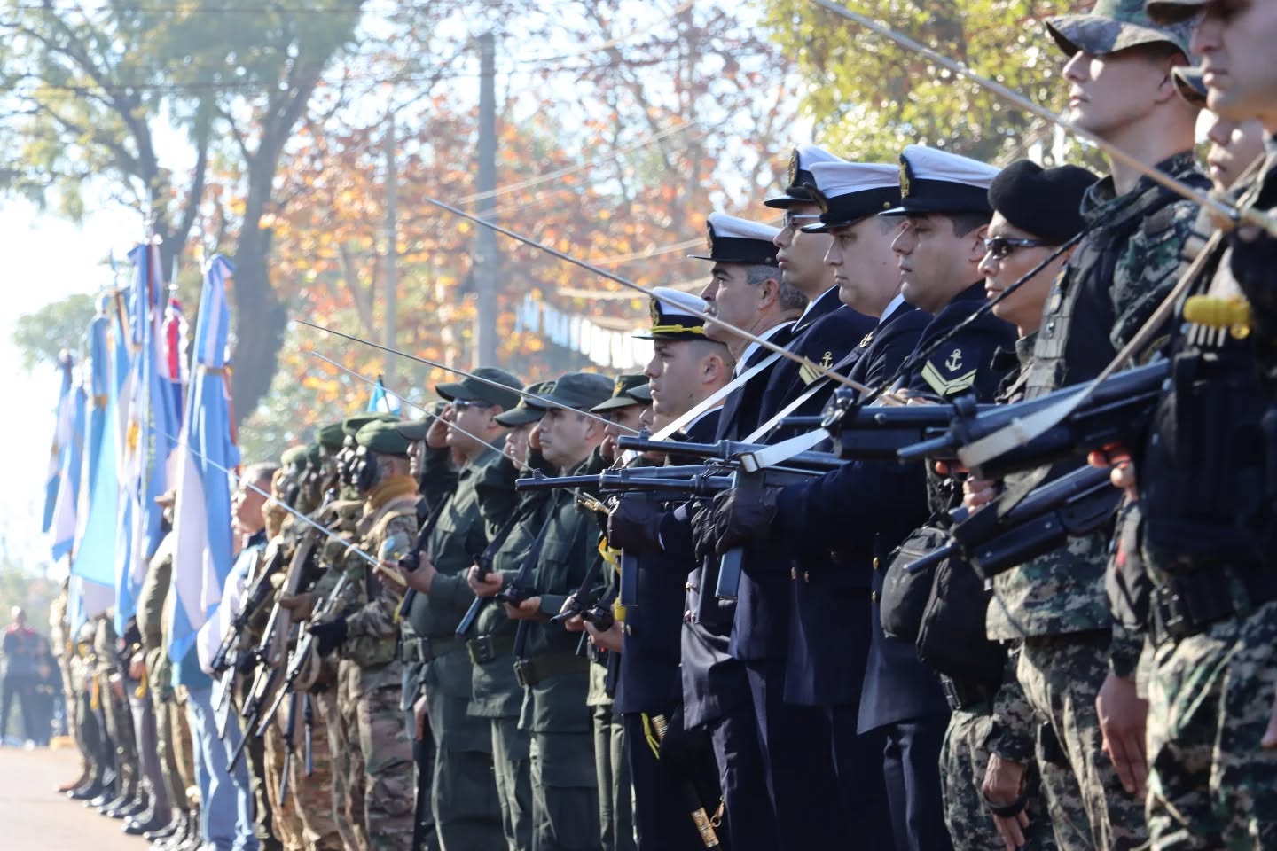 Eldorado celebró el Día de la Independencia con un Desfile Cívico Militar