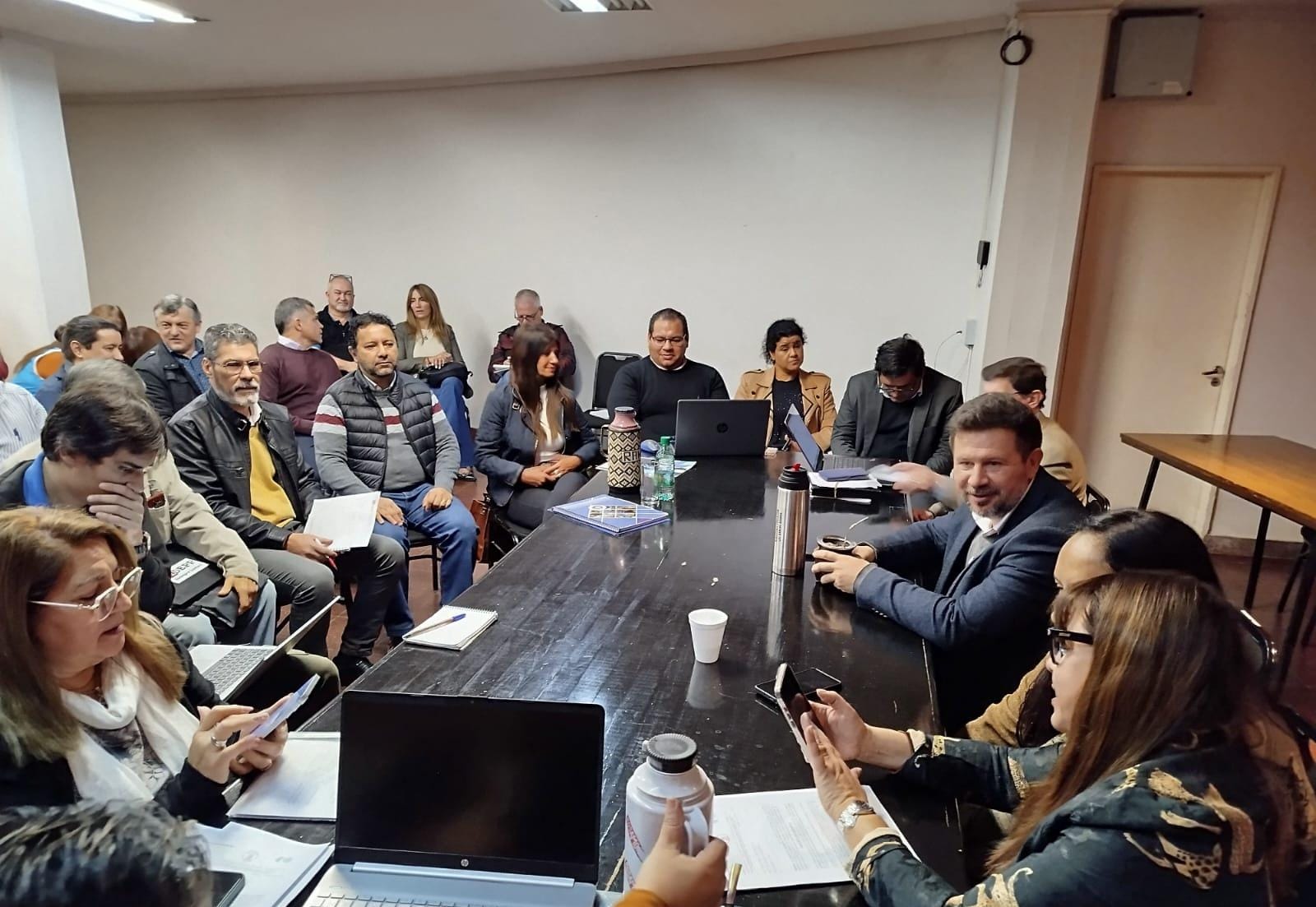 El Gobierno acordó un nuevo aumento salarial con un sector docente