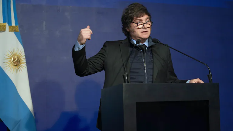 Milei confirmó que vetará el aumento a las jubilaciones y la emergencia en discapacidad