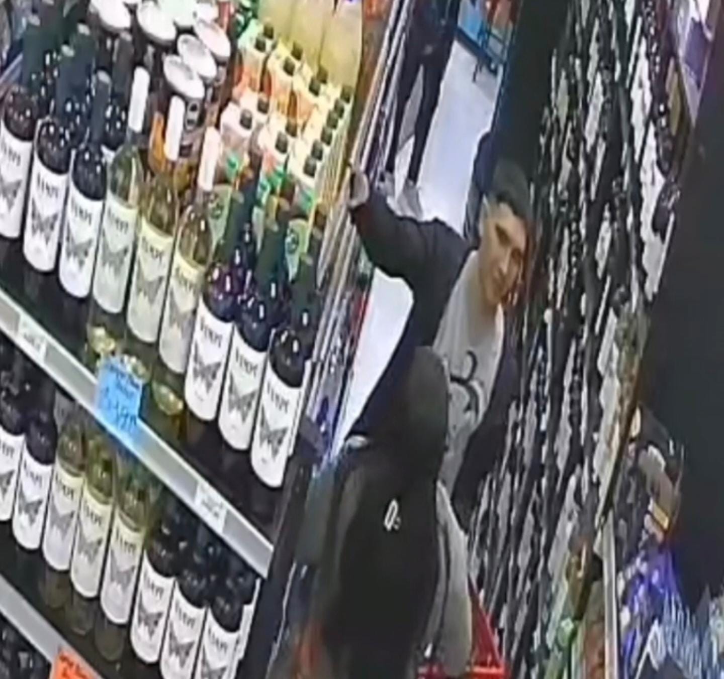Eldorado: "mecheros" robaron vinos y whiskys en un autoservicio del kilómetro 10