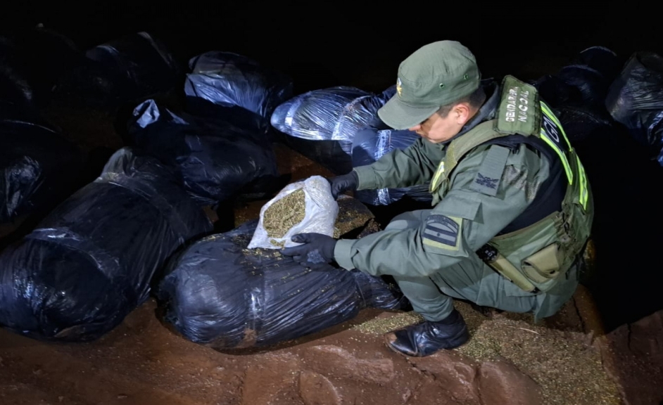 Eldorado: intentaron descargar 500 kilos de marihuana en las orillas del Río Paraná