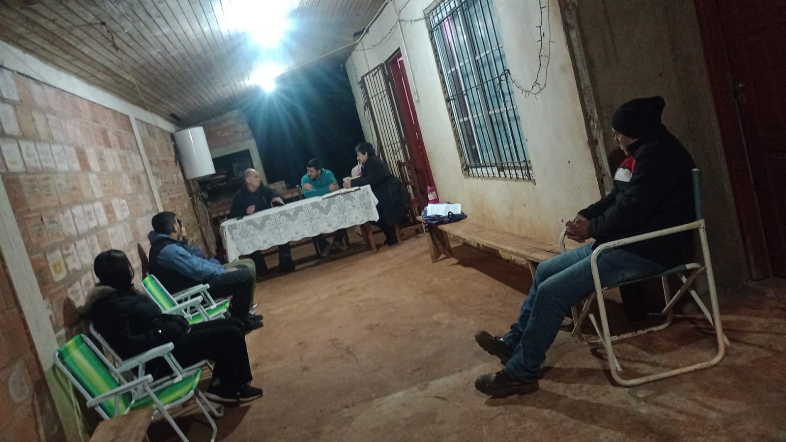 Baja participación vecinal en reunión informativa de Bomberos en Eldorado