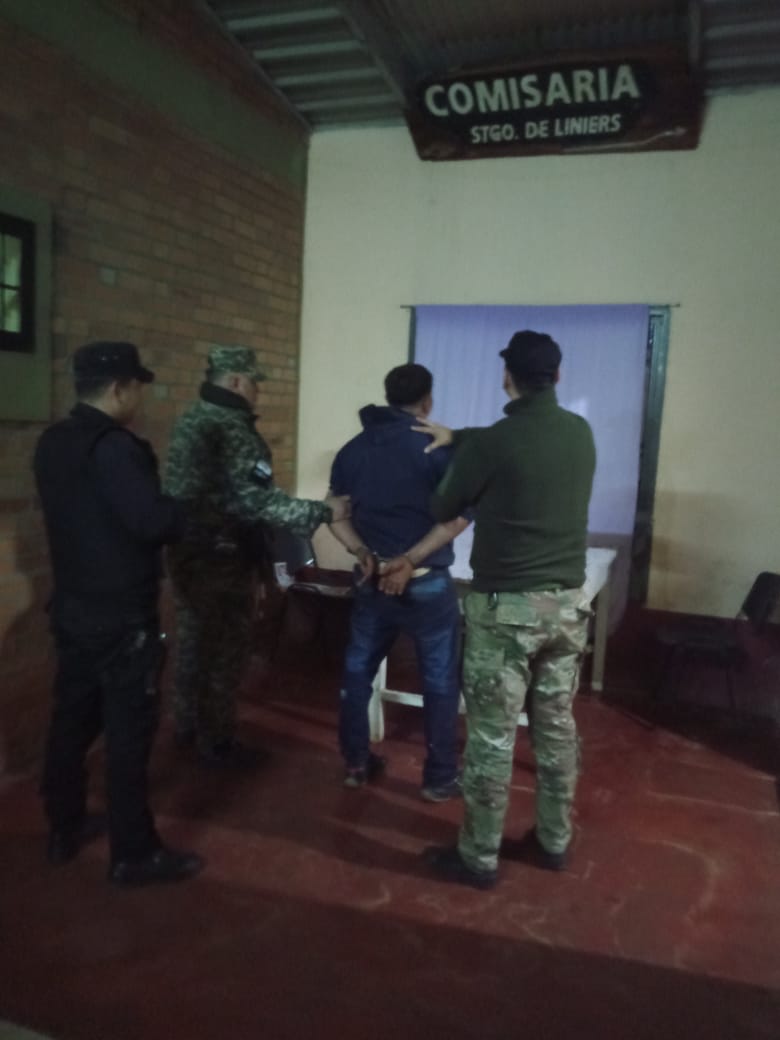 Un hombre fue detenido en Santiago de Liniers por intentar agredir a su expareja con una escopeta
