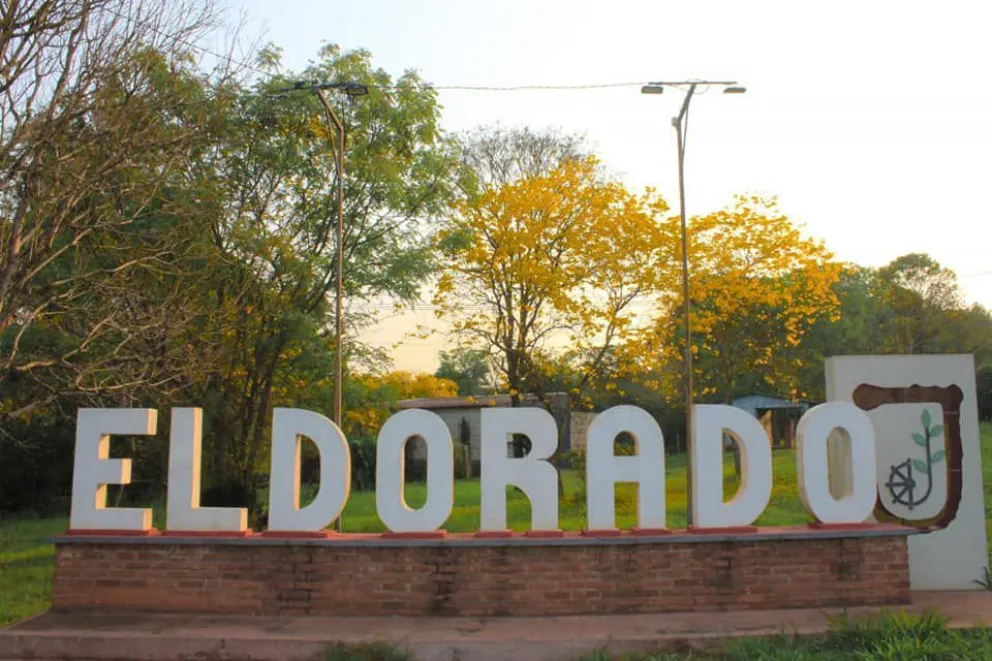 Convocan a instituciones a enviar reseñas para el desfile del 106° aniversario de Eldorado - Imagen 1