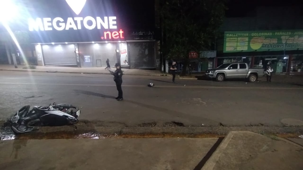 Identificaron al joven que murió tras chocar contra una camioneta estacionada en el centro de Eldorado 