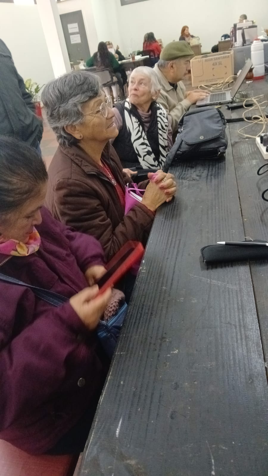 Dictan taller de alfabetización digital para adultos mayores en Eldorado - Imagen 3
