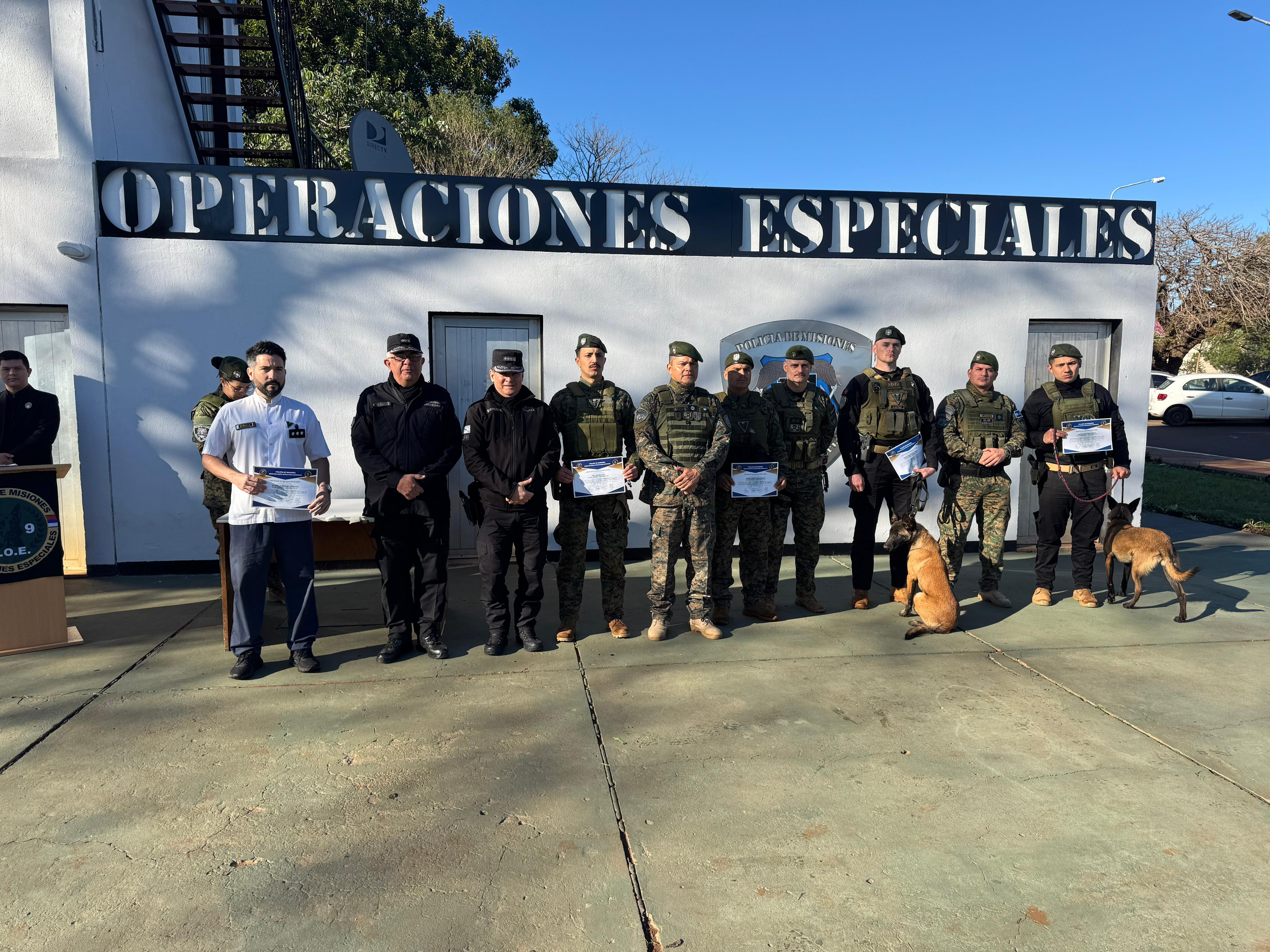 La Policía capacitó a guías y perros K9 para fortalecer la seguridad y prevención en Misiones 5