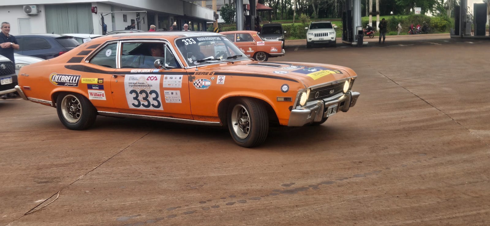 El Gran Premio Argentino Histórico pasó por Eldorado rumbo a las Cataratas 4