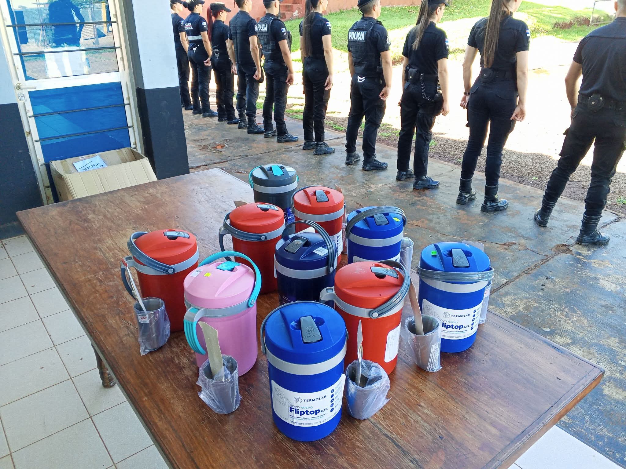 San Pedro: entregaron equipos de tereré al personal del Comando Radioeléctrico 2