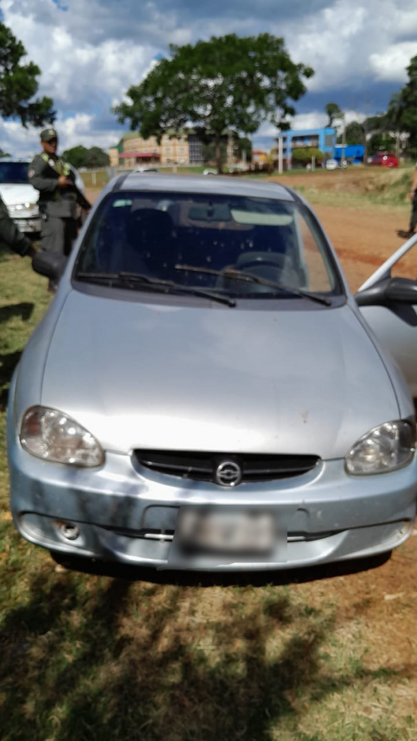 Intentó evadir un control vial y fue detenido con casi 194 kilos de marihuana en San Vicente 2