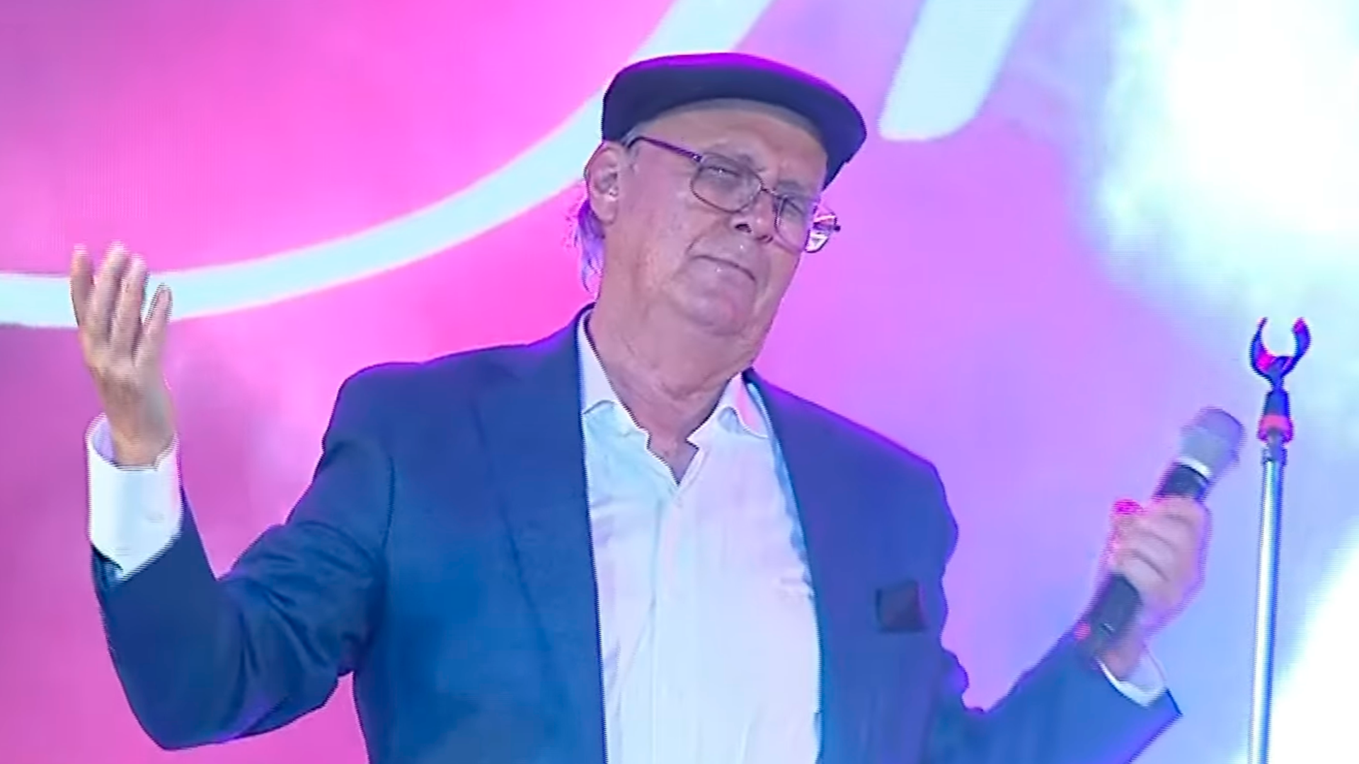 “Bocha” Sheridan: “Defiendo la esencia y la identidad del chamamé, no cualquier cosa que suba al escenario”