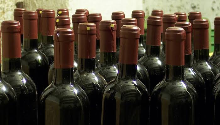 Intento de contrabando frustrado: secuestran más de 1.000 botellas de vino en el Puente Tancredo Neves