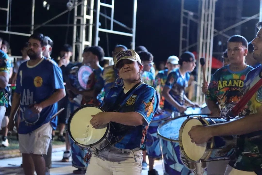 El Carnaval Eldoradense abrió su edición 2026 con una noche colmada de ritmo y alegría