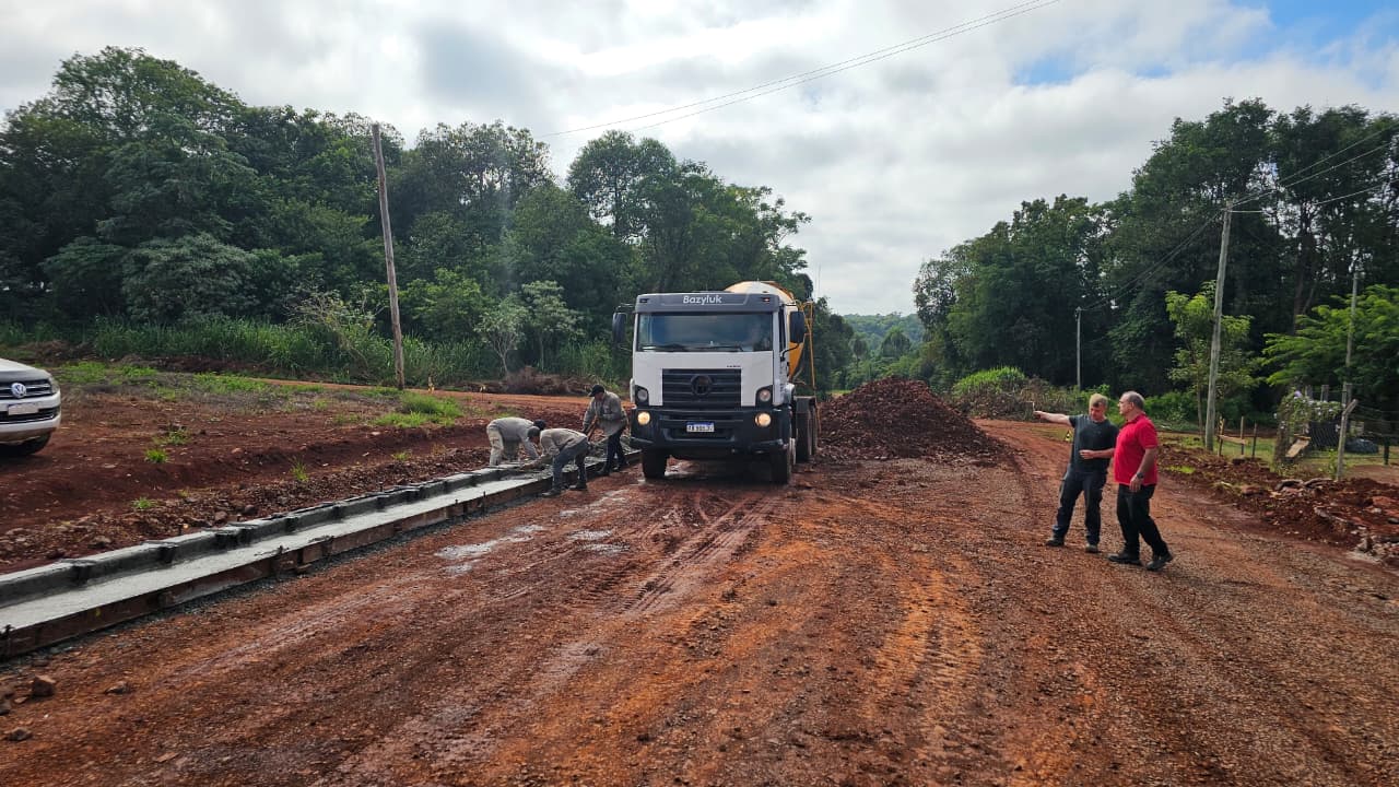 A ritmo sostenido, avanzan las obras sobre la calle Salto Alegría de Eldorado