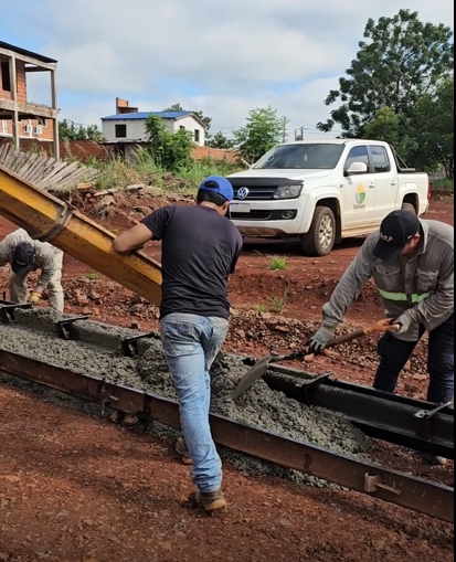 A ritmo sostenido, avanzan las obras sobre la calle Salto Alegría de Eldorado 3