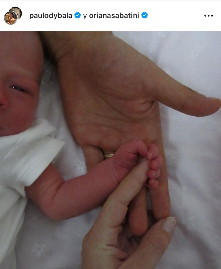 Oriana Sabatini y Paulo Dybala presentaron a su hija Gia con un tierno posteo