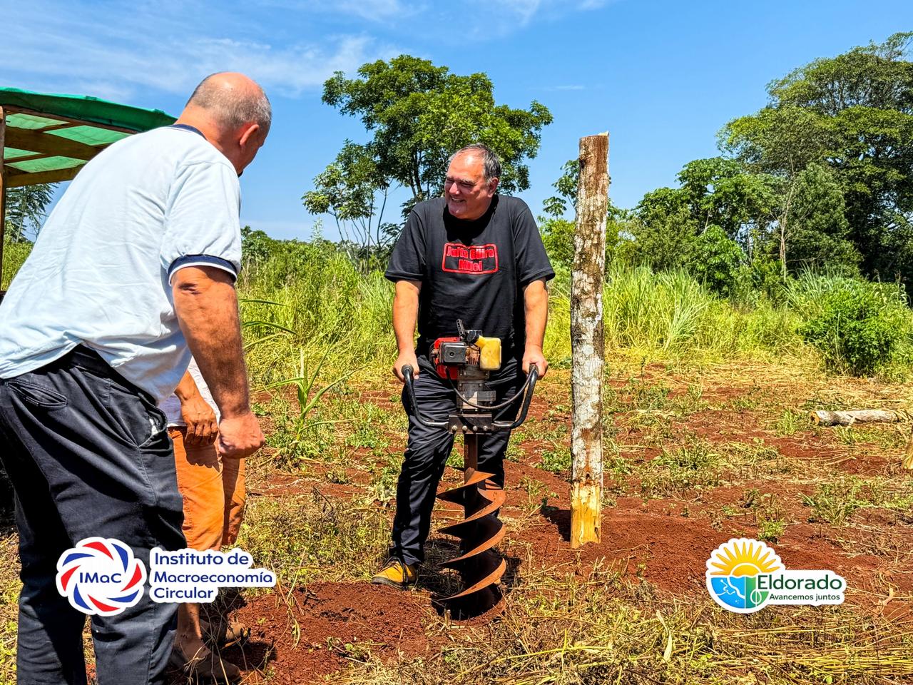 Noelia Kreclevich: “En un contexto complejo, el Estado provincial está presente junto a cada familia productora” 4