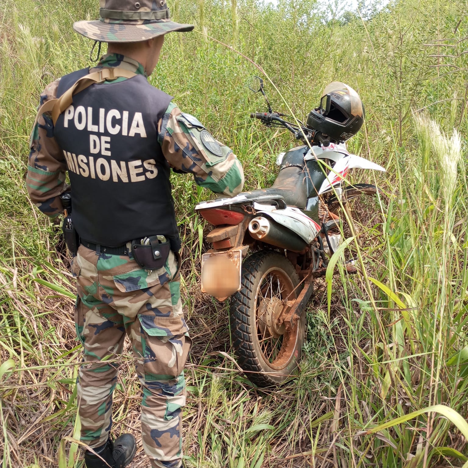 San Pedro: operativo policial contra la caza furtiva terminó con un detenido y el secuestro de una motocicleta 3