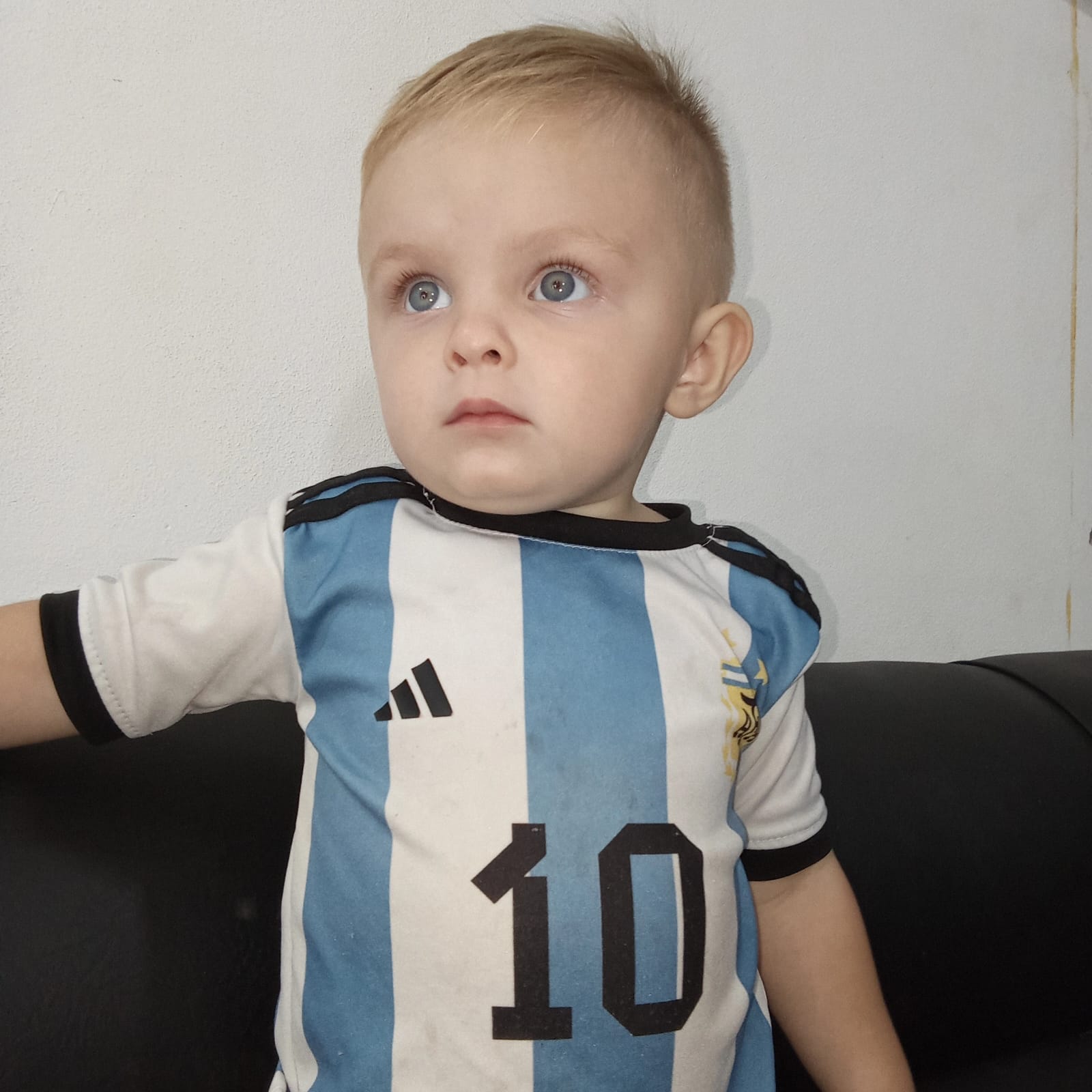 Huguito evoluciona satisfactoriamente y pasó a terapia intermedia