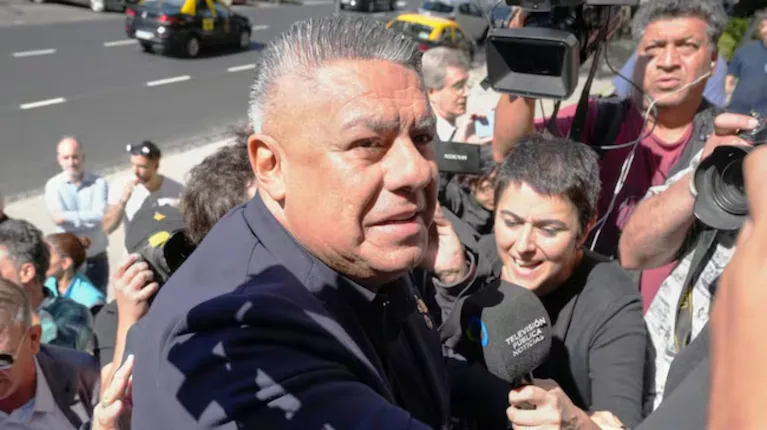 “Chiqui” Tapia salió de Tribunales tras haber sido indagado en la causa por evasión