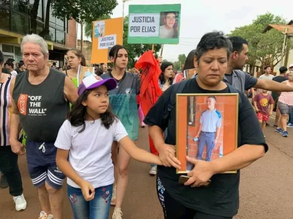 Eldorado: A cuatro años de la muerte de Elías Rosas, volverán a pintar su estrella amarilla  2