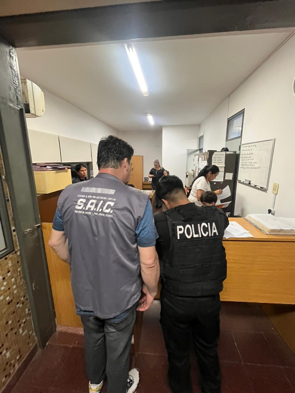 Alarma en Misiones por amenazas en escuelas: secuestraron celulares en Posadas 2