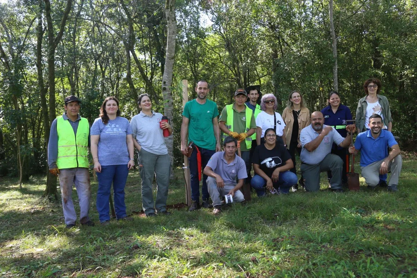 Plantaron árboles en el Lago Ziegler y avanzan hacia un Jardín Botánico Municipal 5