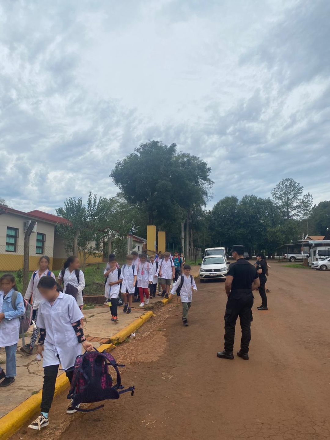 Seguridad en escuelas: intensifican controles y acciones de ciberprevención en Misiones 3