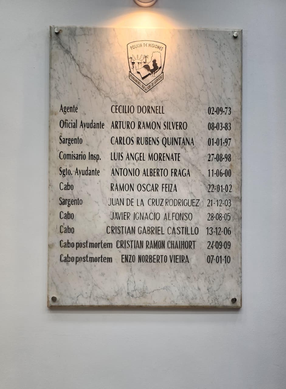 La Policía honró a quienes dieron su vida en acto de servicio en el marco del 170° aniversario 4
